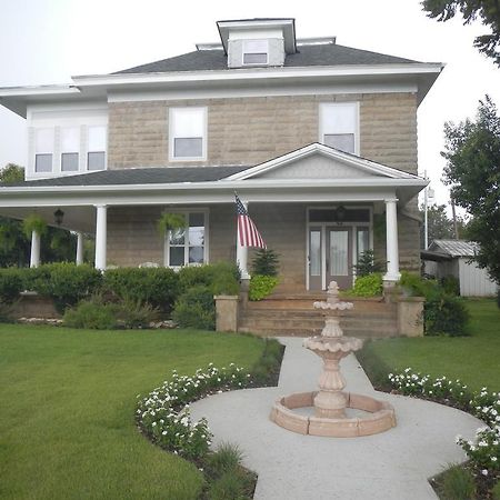 Sandstone Street Bed And Breakfast Llano Extérieur photo