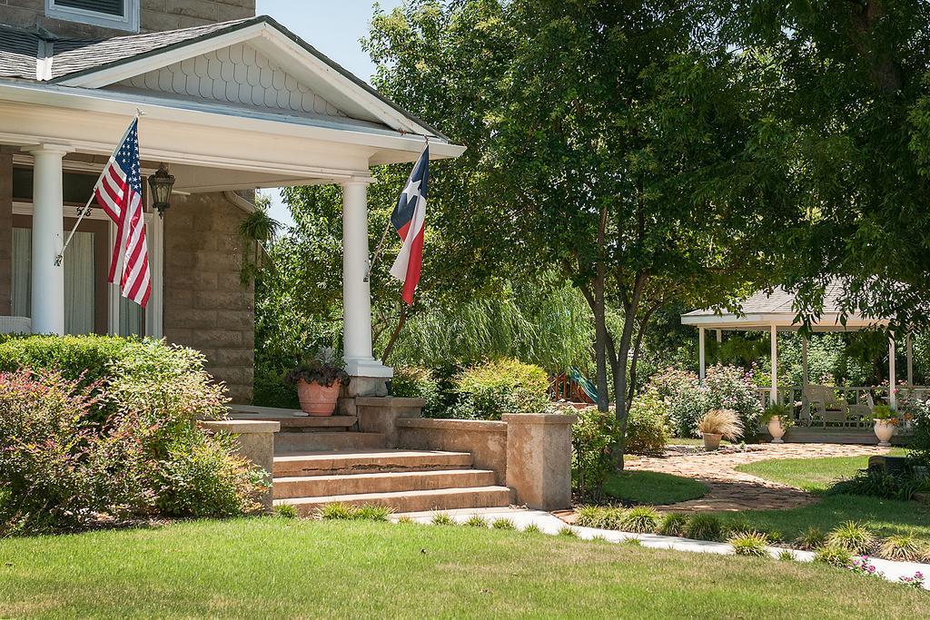 Sandstone Street Bed And Breakfast Llano Extérieur photo